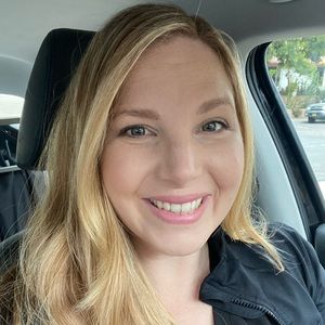 Meet your Posher, Laci